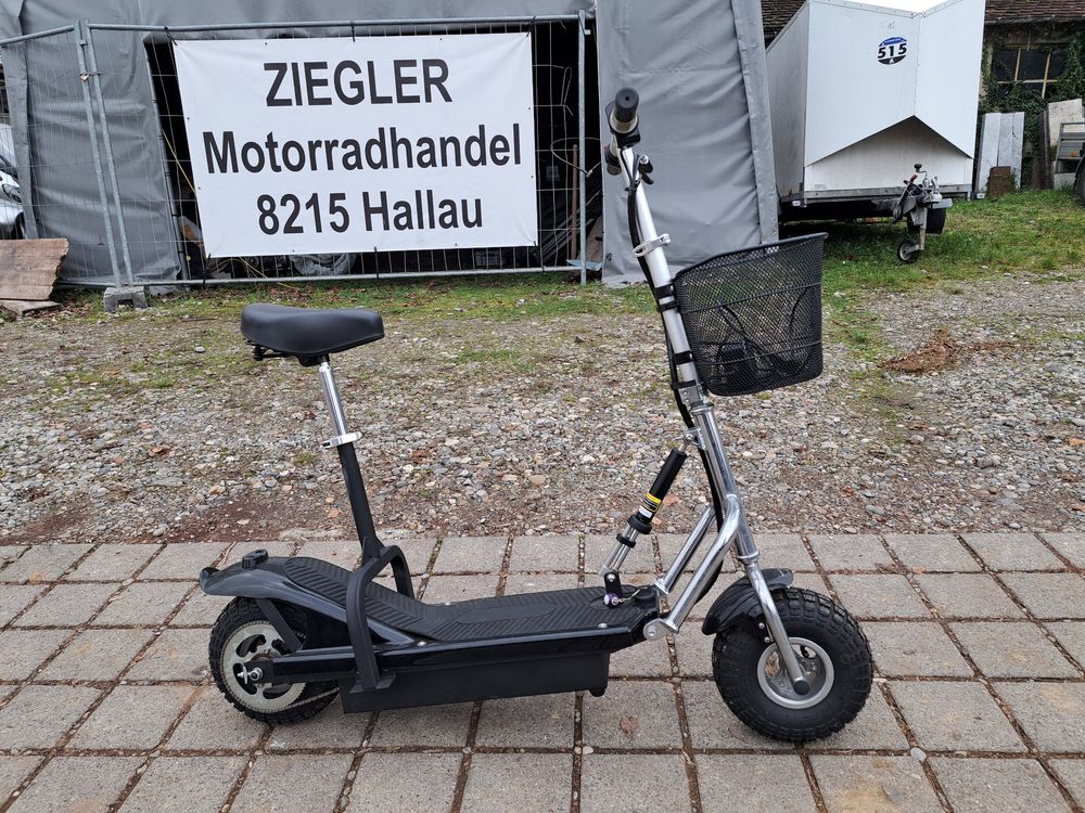 E-Scooter E-Trotti Mit Sitz Neuwertig Lieferung möglich (Gebraucht) in ...