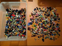 Lego Figuren Ersatzteile  Versand möglich