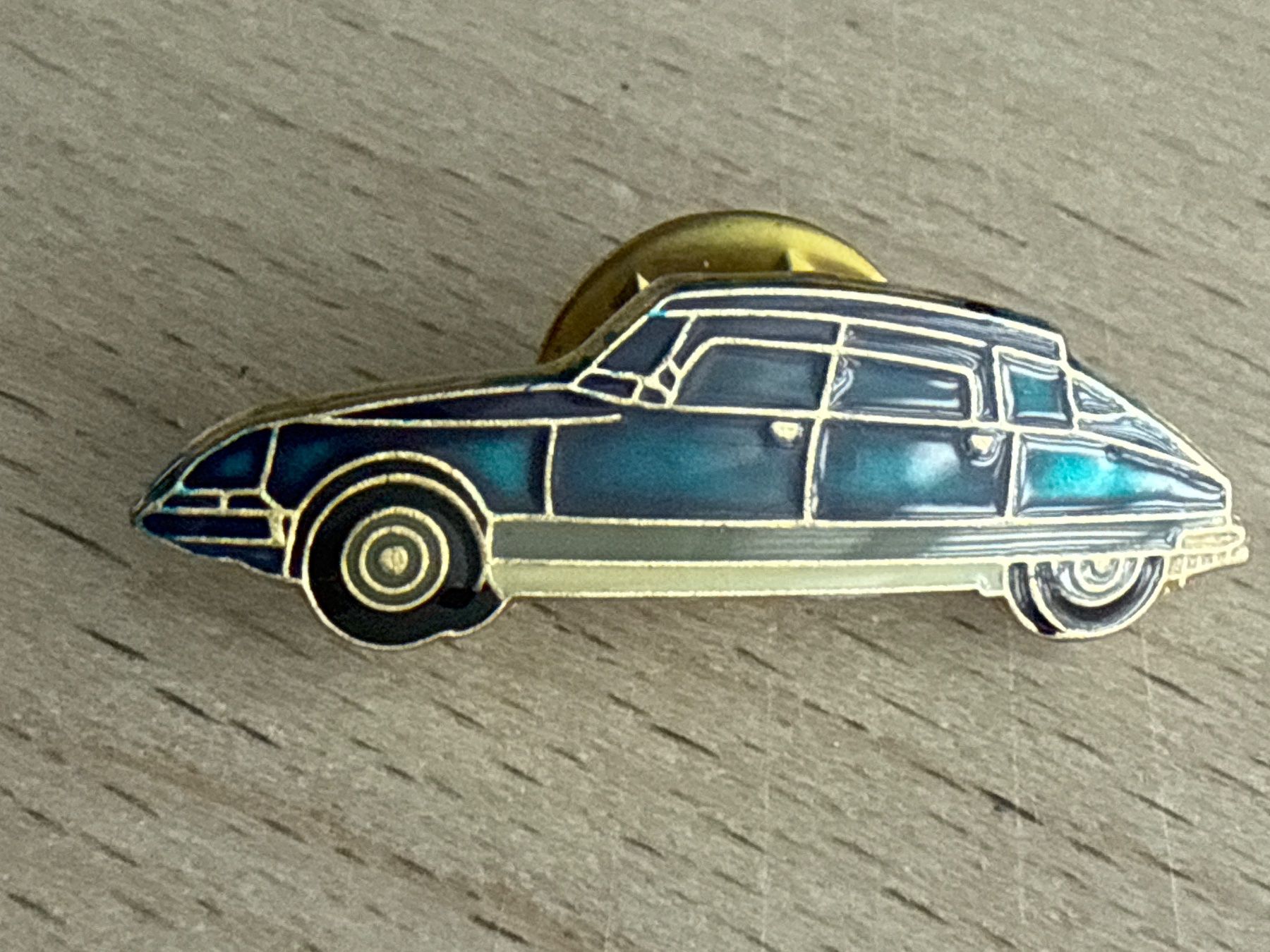 Plaketten & Abzeichen: Pin  Citroen – Gebraucht aus Glattbrugg von Schweigmatt