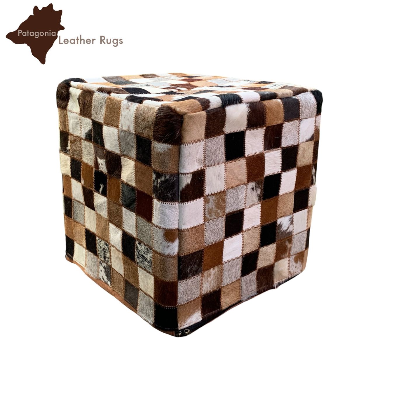 Sgabelli: Kuhfell Hocker patchwork – Nuovo e nell'imballaggio originale da Arbedo venduto da patagonialeatherrugs 1
