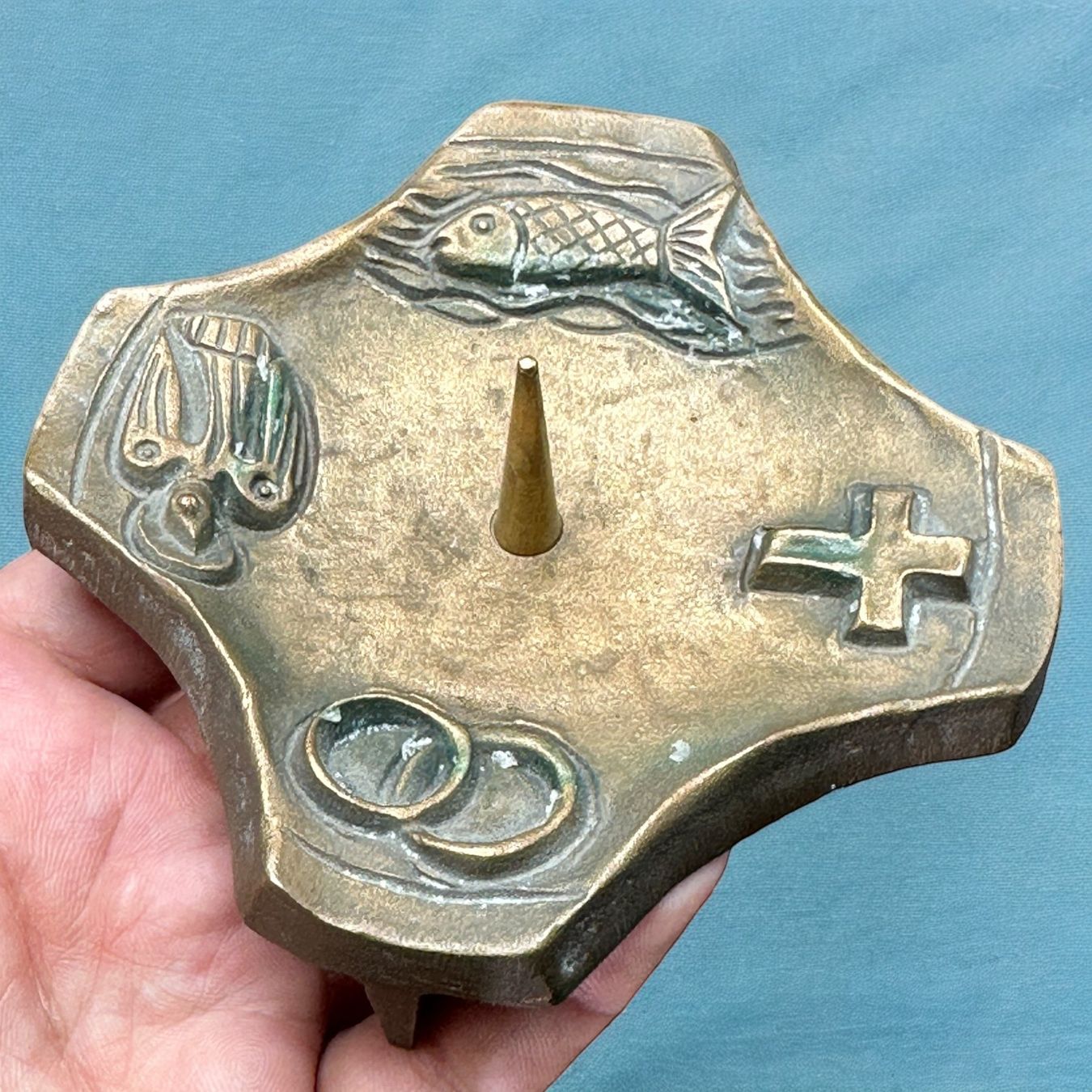 Portacandele: Bougeoir en forme de croix en bronze – Usato da Morges venduto da vintix