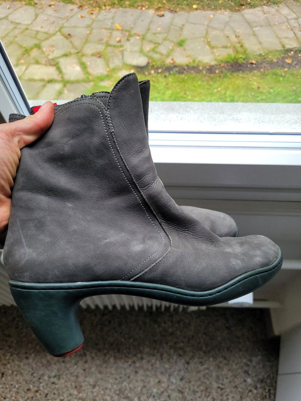 Scarpe da donna: Leder-Stiefelette Camper grau 40 – Usato da Bern venduto da maus5555 2