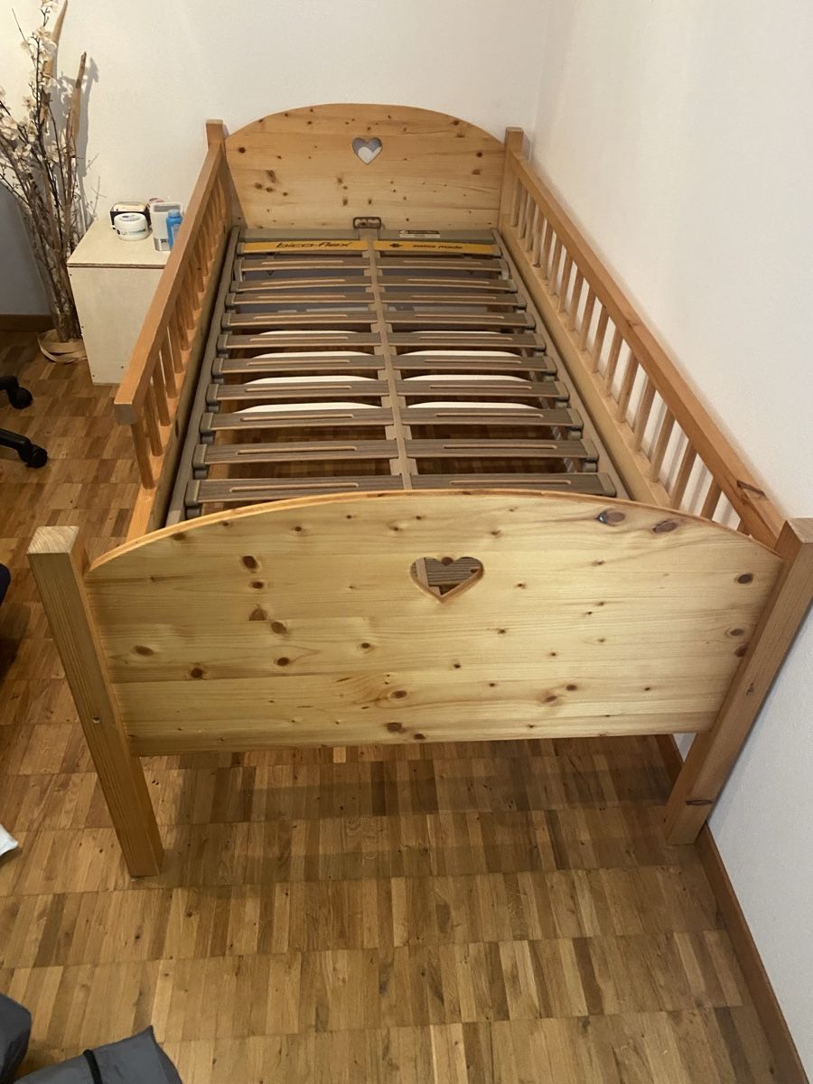 Letti: Kinderbett – Usato da Lenggenwil venduto da ale_r8nj