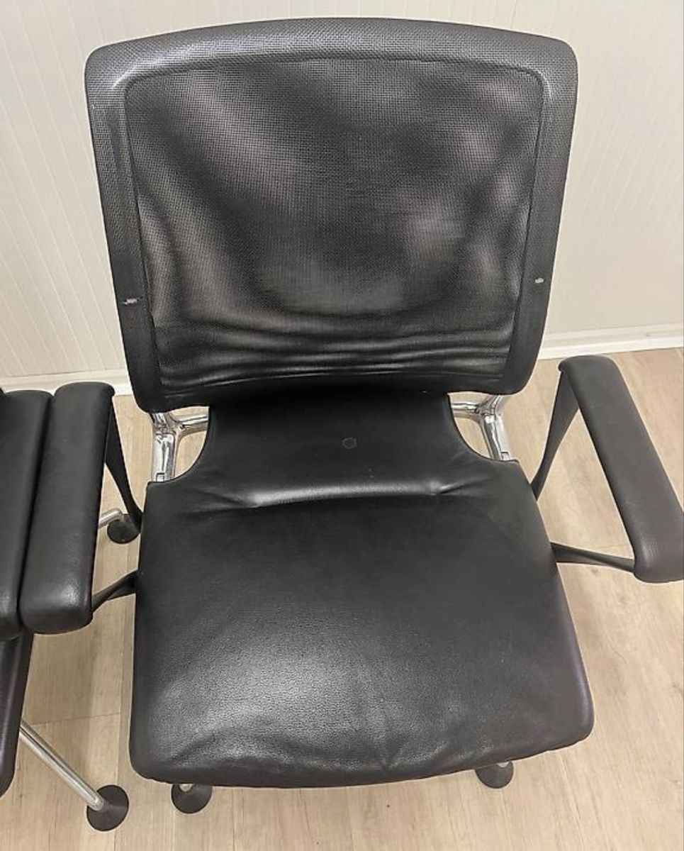 Vitra Stühle: Vitra Meda Chair 2 Stueck  – Gebraucht aus Möhlin von mar_k5wf 1