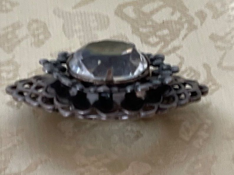 Broschen & Nadeln: Brosche Vintage Neusilber Strass d-2cm – Neu (gemäss Beschreibung) aus Kölliken von Prscoo 3