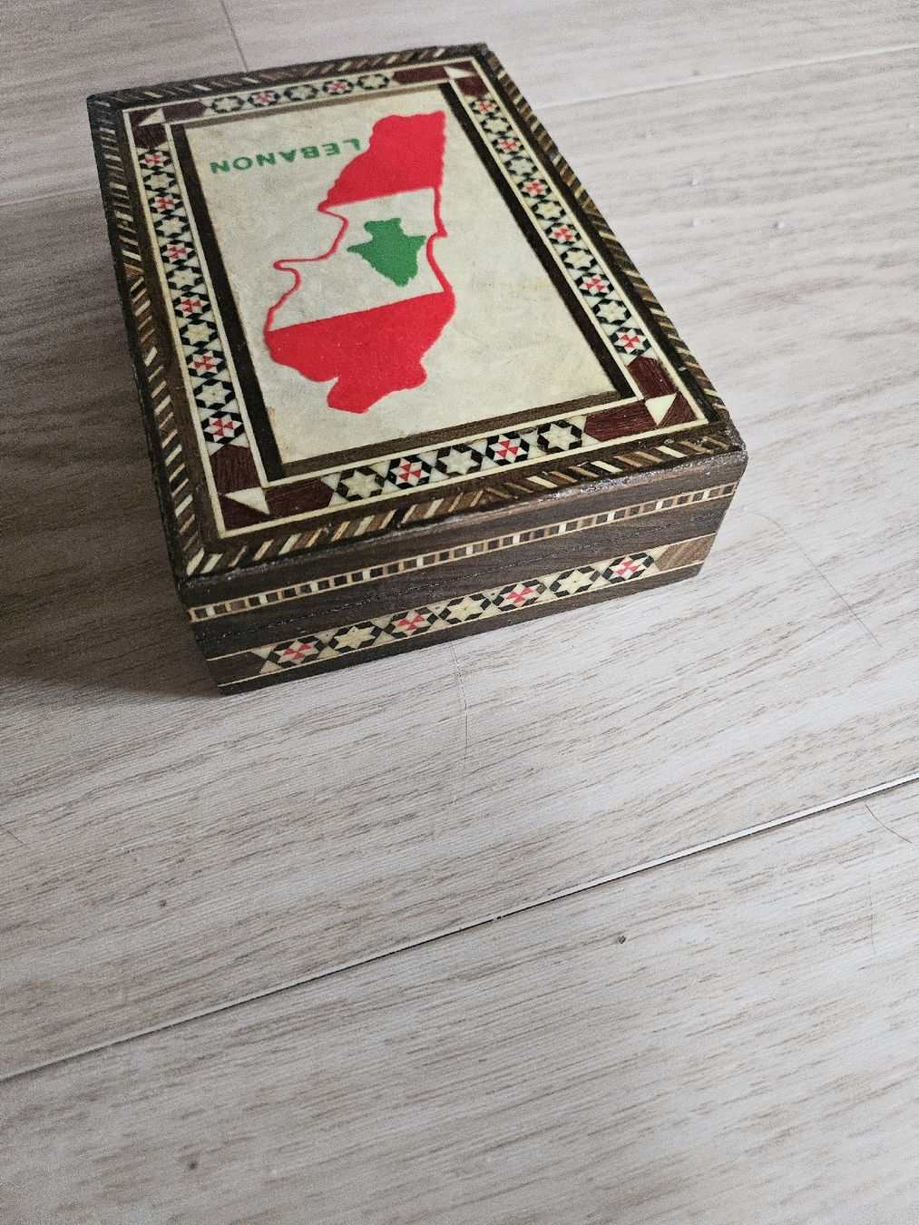 Dosen: Boîte en bois décorative - Souvenir du Liban – Gebraucht aus La Joux FR von car_ck96 3