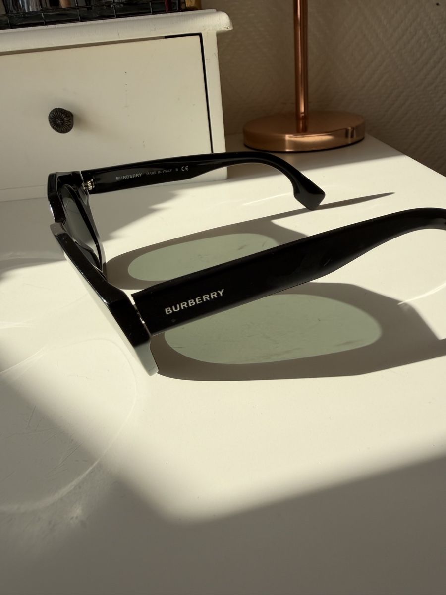 Burberry Occhiali & Lenti: Burberry Sonnenbrille  – Usato da Basel venduto da Brunner.T 1