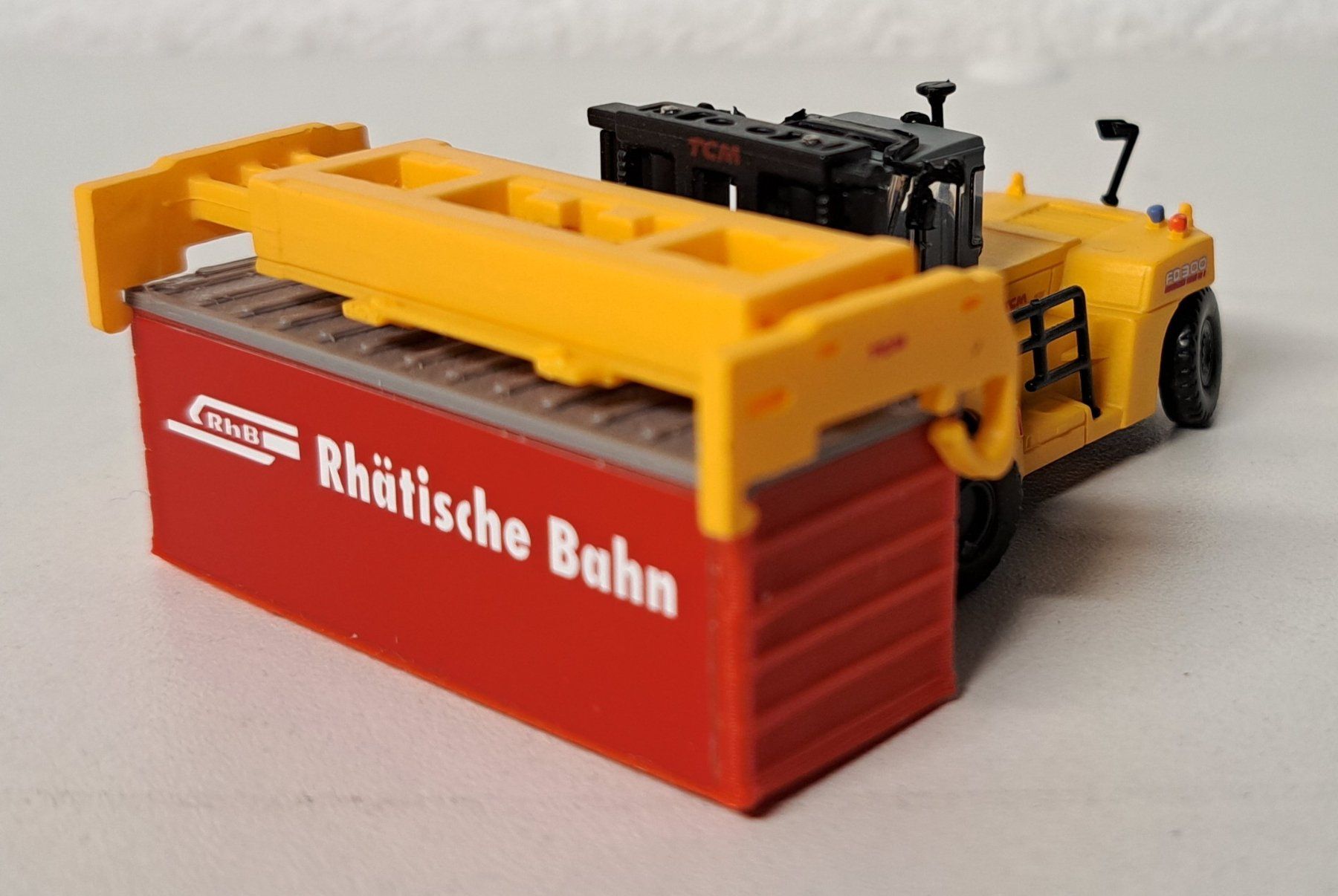 Kato Modellini di ferrovie: Container Stapler mit RhB Container Spur N OVP Neu – Usato da Salez venduto da rhb-spur-n
