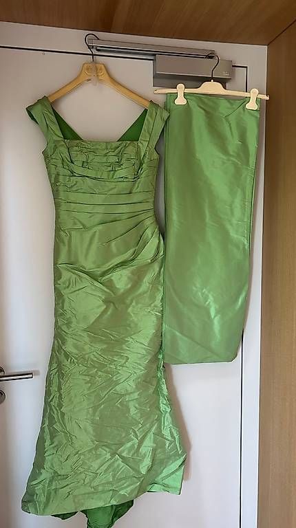 Robes: Trauzeugin- oder Festkleid – D'occasion à Bottighofen par andreamail 1