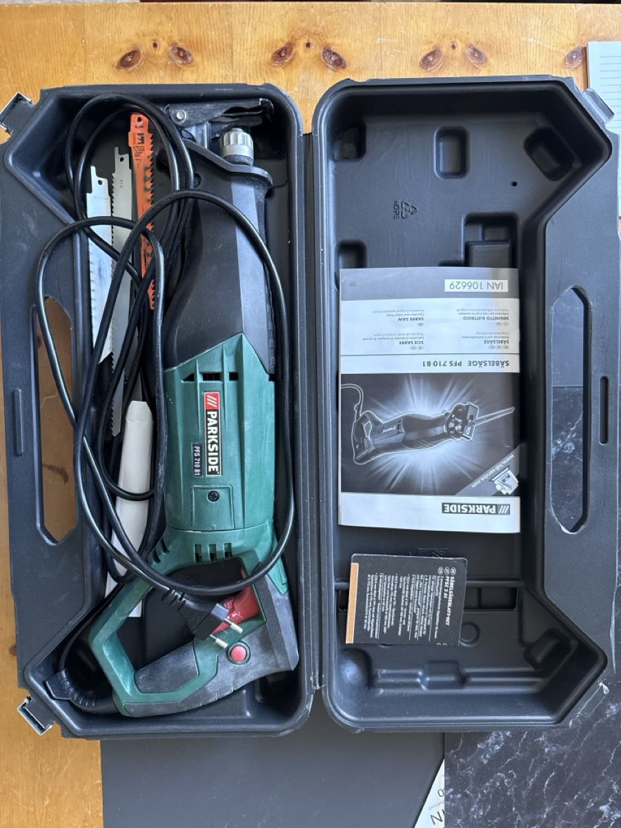 Parkside Scies: Parkside Säbelsäge PFS 710 B1 mit Koffer – D'occasion à Ebikon par Bjon23