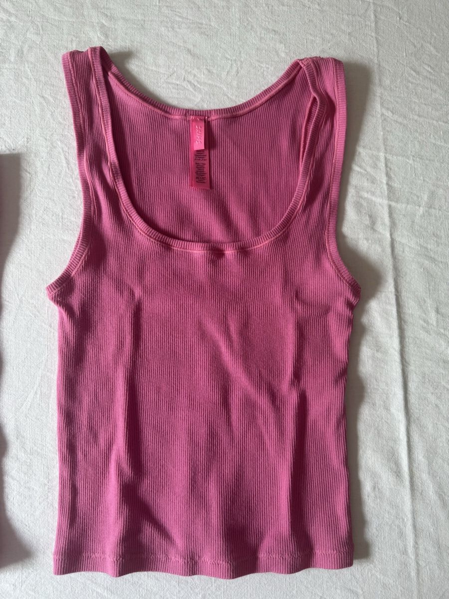 Skims Tops: Skims Ribbed Pink set size L – Gebraucht aus Zürich von Linen218 4