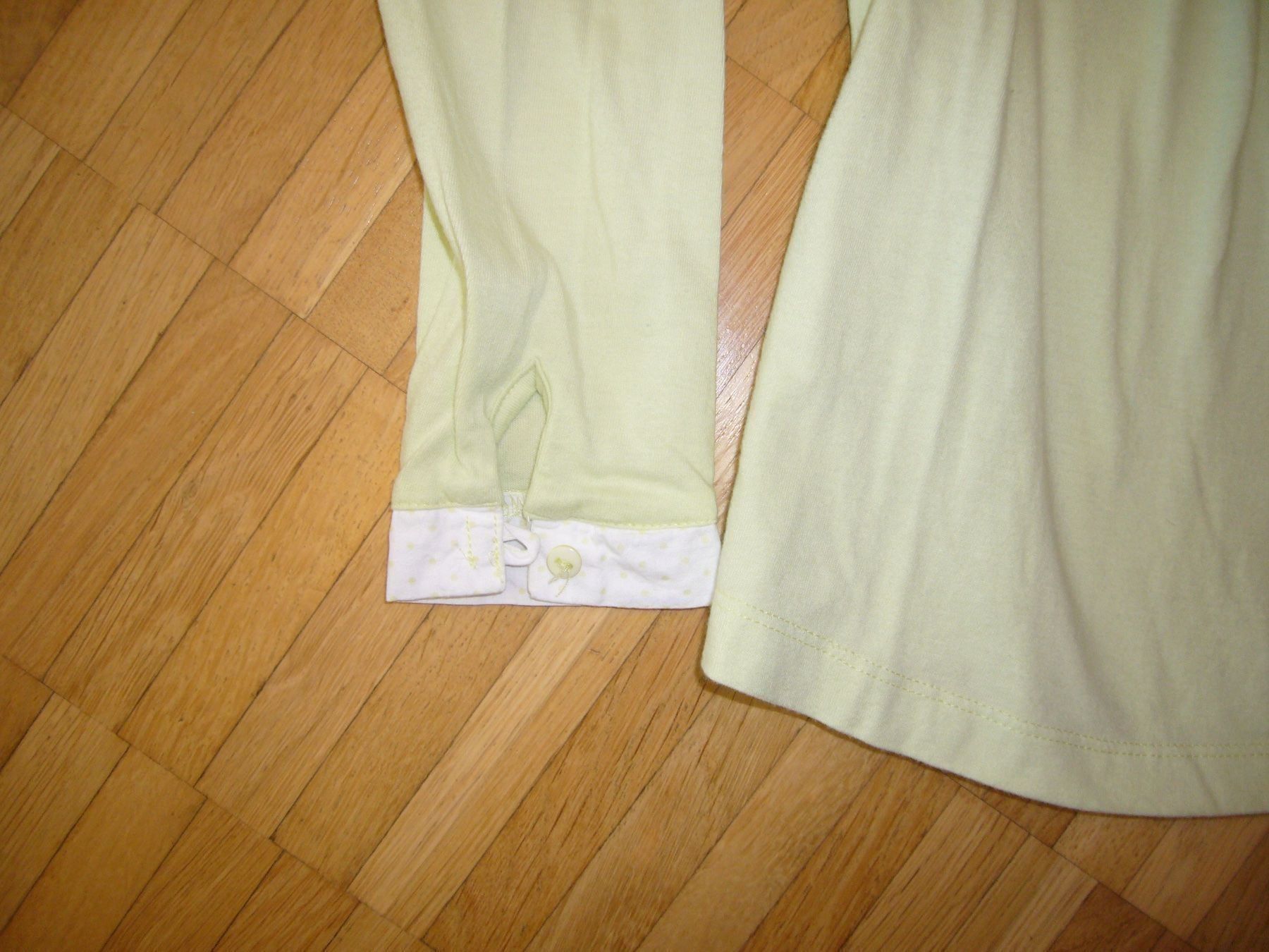 Camicette, T-shirt & Top: Sweat- Shirt,  Gr. 138, Mädchen – Usato da Uster venduto da sanura01 2