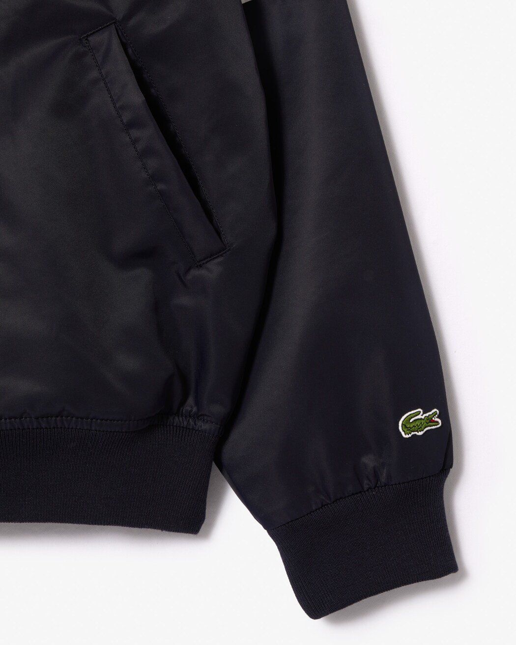 Lacoste Giacche: Lacoste Men's Paris Logo Bomber Jacket Abysm – Nuovo (secondo la descrizione) da Liestal venduto da fibonaccis 2