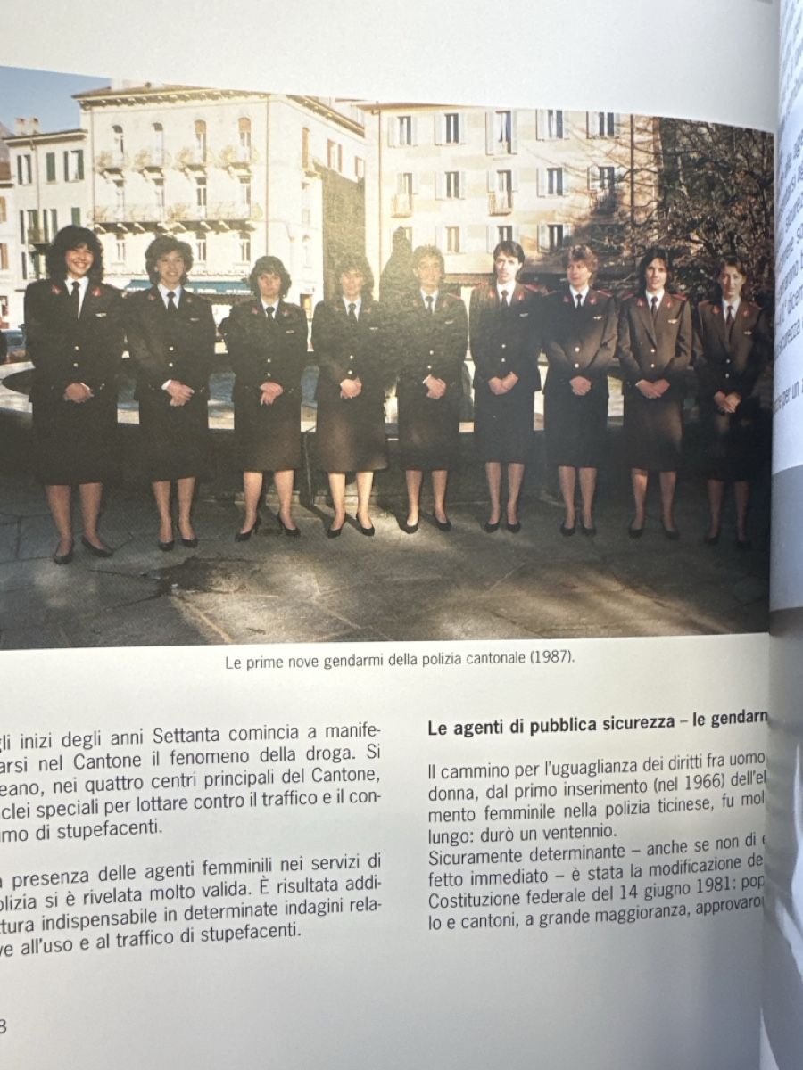 Bücher: Cronistoria Polizia Ticino – Gebraucht aus Morbio Inferiore von Ecod 5