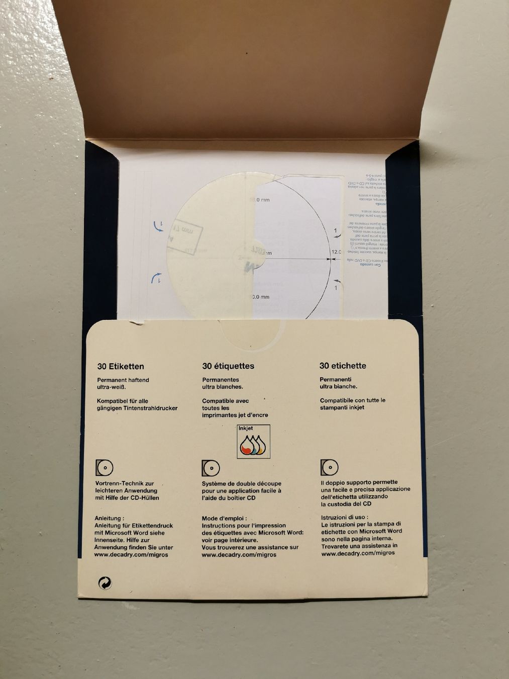 Sticker: Papeteria CD/DVD Etiketten selbstklebend, 19 Stk. – Nuovo (secondo la descrizione) da Mönchaltorf venduto da DiaPG 1