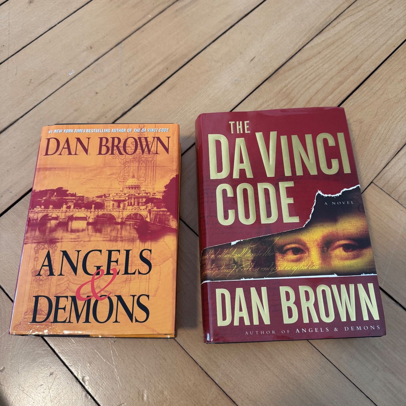 Bücher: Dan Brown - Angels & Demons + The da Vinci Code (Hardcover) – Gebraucht aus Luzern von philippbrl