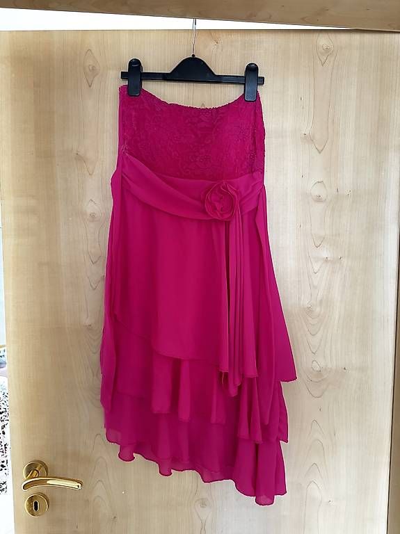Vestiti: Trägerloses Kleid pink - Gr. S/M – Usato da Sarnen venduto da Sejosa15