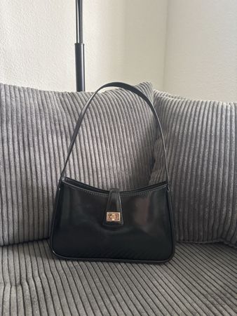 Handtasche