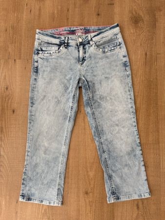 Street One Jeans Crissi, Gr. 27/22, 3/4 Länge, Sommer-Look!