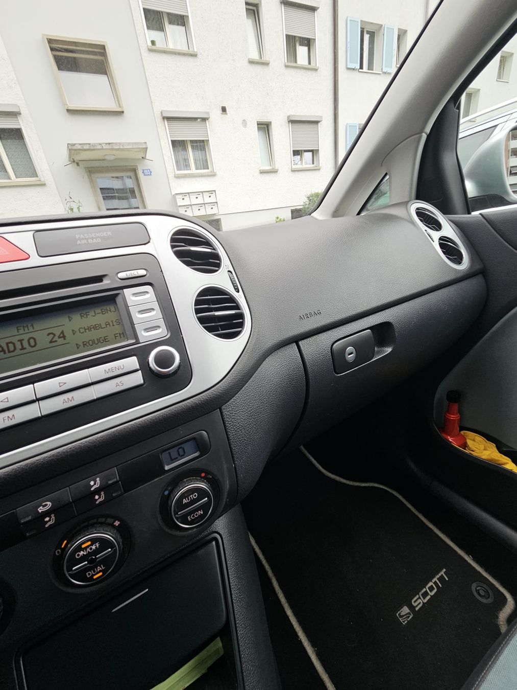 VW Automobili: VW Golf 5 Plus Cross – Usato da Zürich venduto da ica81 6