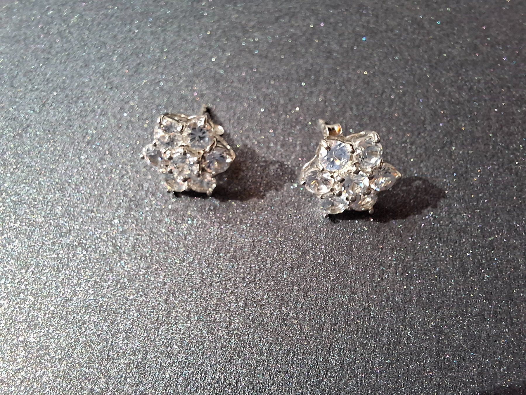 Boucles d'oreille: Modeschmuck Ohrstecker – Neuf (Voir description) à Cham par can_jpf6
