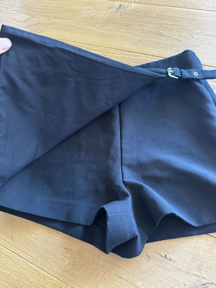 Zara Jupes: Zara Skort – D'occasion à Schaan par kri_tsw8 1