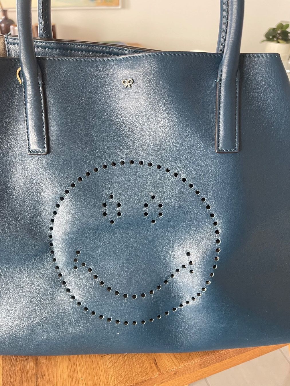 Anya Hindmarch Taschen für Damen: Anya Hindmarch Smiley Tote Bag – Gebraucht aus Gunten von slu_p5p8 4
