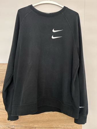 Schwarzer Nike Swoosh Pullover, Grösse L, Top Zustand!