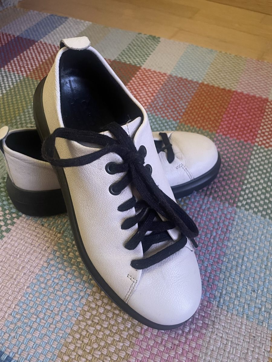 Ecco Scarpe da donna: Scarpe Ecco, comodissime, numero 36 – Usato da bern venduto da blu00