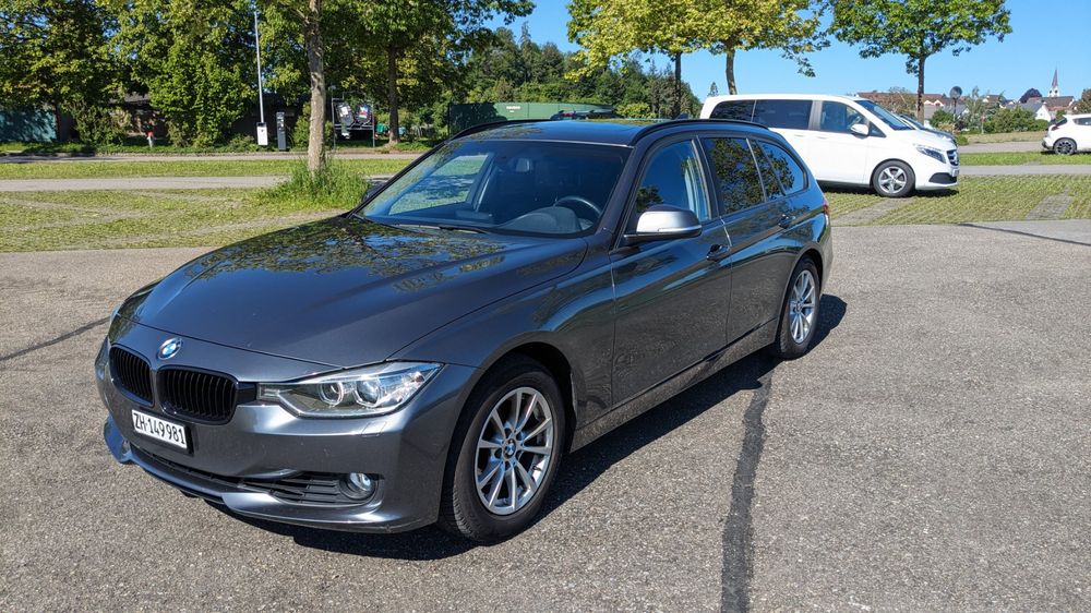 BMW 320i Touring xDrive