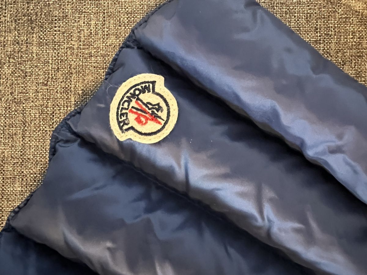 Moncler Foulard & Sciarpe: Moncler Daunen Schal Winter Neuwertig – Nuovo (secondo la descrizione) da Uitikon Waldegg venduto da anj_lg66 2