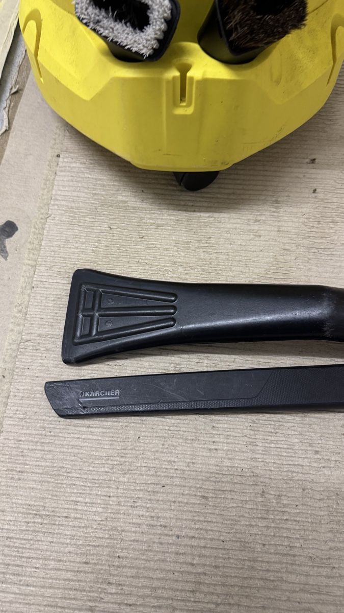 Kärcher Aspirapolveri & Accessori: Kärcher WD 3 Staubsauger, – Usato da Langenthal venduto da LO-RI-17-11 3
