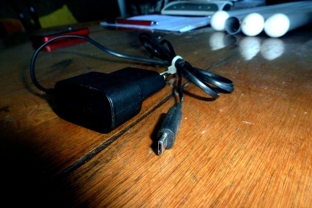 Chargements: Microsoft Ladegerät – D'occasion à Emmen par newdeal1970 2