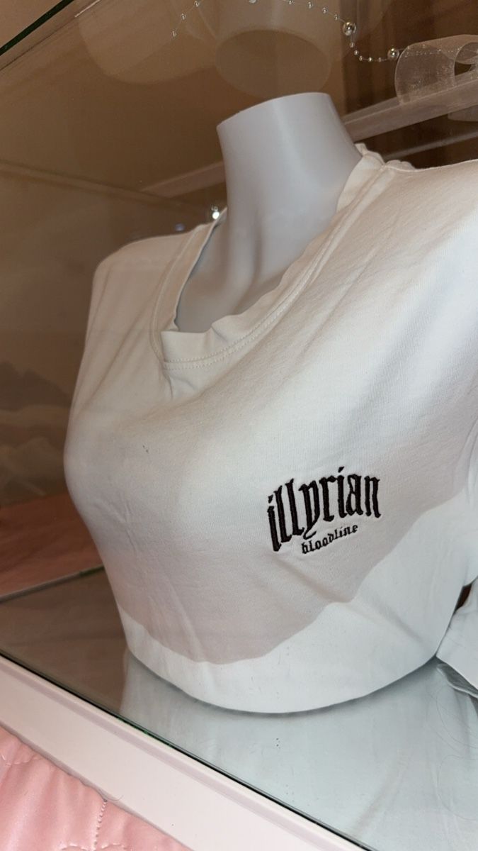 T-shirt: T-Shirt Crop weiss  – Nuovo (secondo la descrizione) da Buchs AG venduto da era_5wsj 3