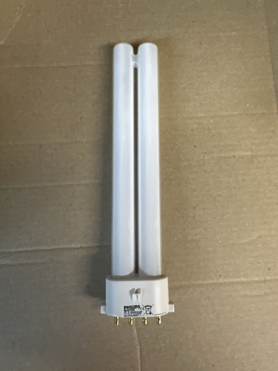 Philips Lampen: Philips MASTER PL-S 4P 9W/830 Lampe neuwertig – Gebraucht aus Zürich von Elektrike3 1