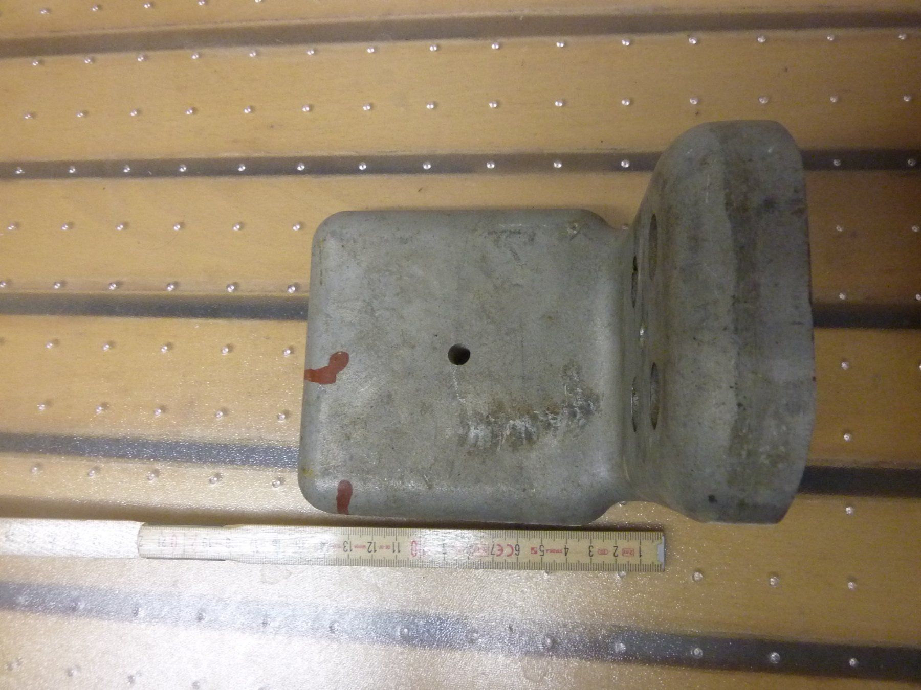 Metall- & Schlosserei Sonstiges: Maschinen-Konsole aus Aluminium – Gebraucht aus Triengen von Nussbaum14 9