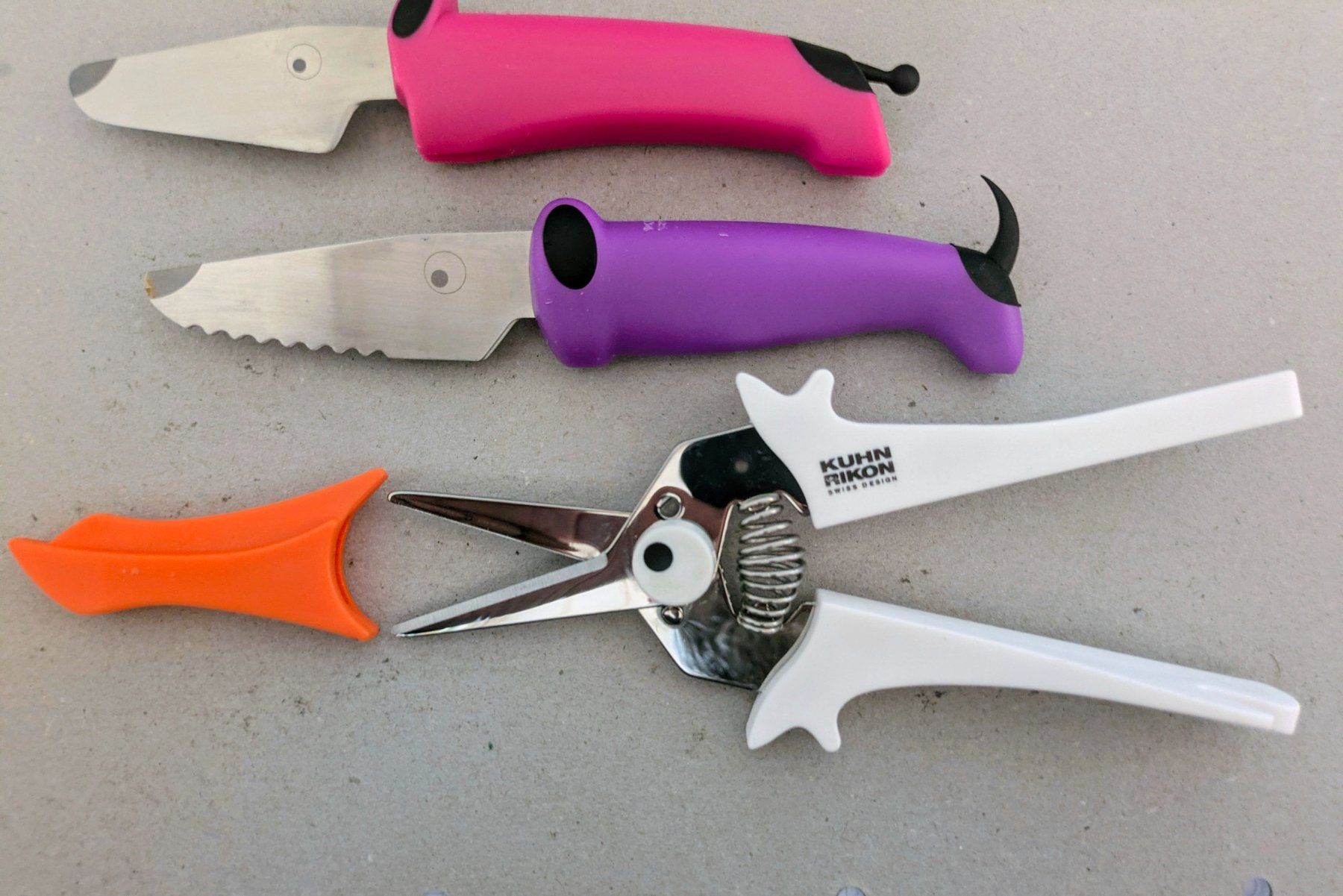 Kuhn Küchenmesser: Kinderspesteck & Schere Kuhn Rikon – Gebraucht aus Hauptwil von Butcherch 1