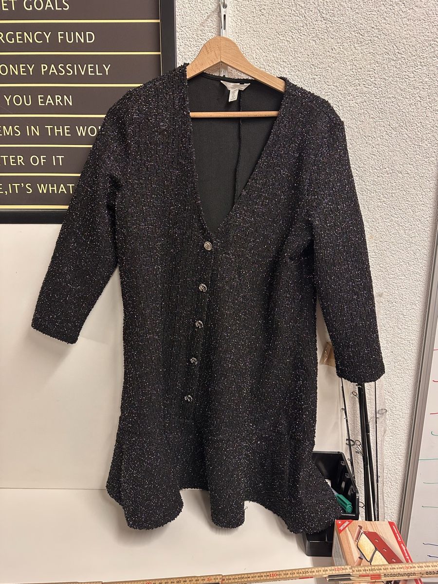 H&M Vestiti: Schwarzes H&M Kleid mit Glitzer, Grösse L – Nuovo (secondo la descrizione) da Oberurnen venduto da jasmin2fel