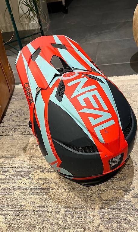 Caschi: Fullface MTB Helm O'Neill Gr.M – Usato da St. Gallen venduto da steppenpferdchen 1