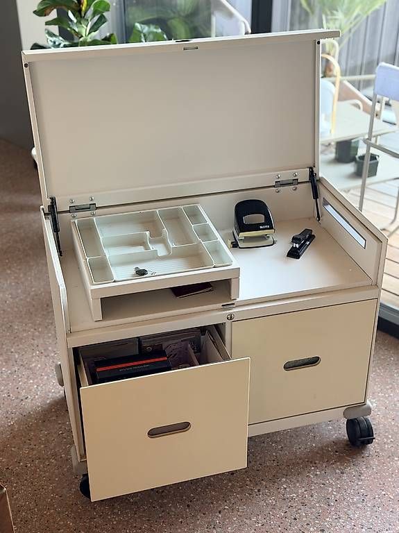 Vitra Banconi: Vitra ad hoc Rollcontainer – Usato da Kriens venduto da manu.jakobs 2