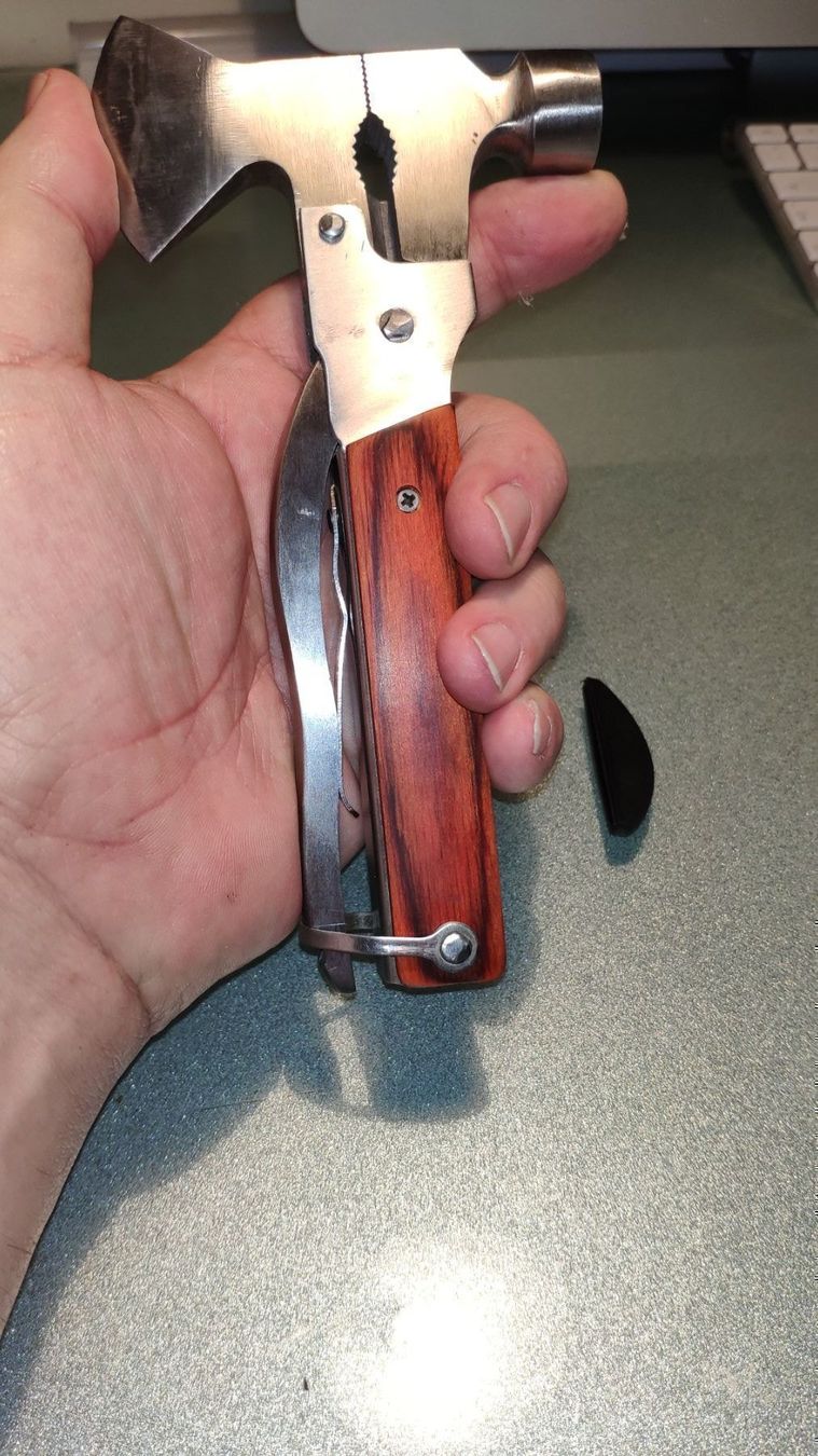 Coltelli tascabile: Multitool Taschentool mit Axt Hammer / Pince Multifonction – Nuovo e nell'imballaggio originale da Minusio venduto da graziano11