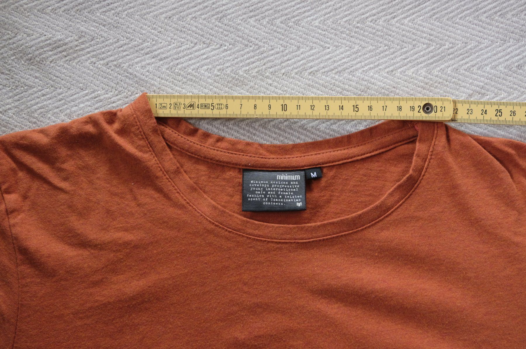 T-shirt: MINIMUM (DK)  - Grösse M – Nuovo (secondo la descrizione) da Aarberg venduto da umearocks 3