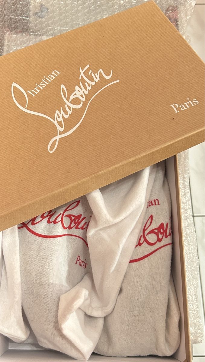Christian Louboutin Scarpe da donna: Louboutin baskets – Nuovo (secondo la descrizione) da Martigny venduto da pseudinette 9