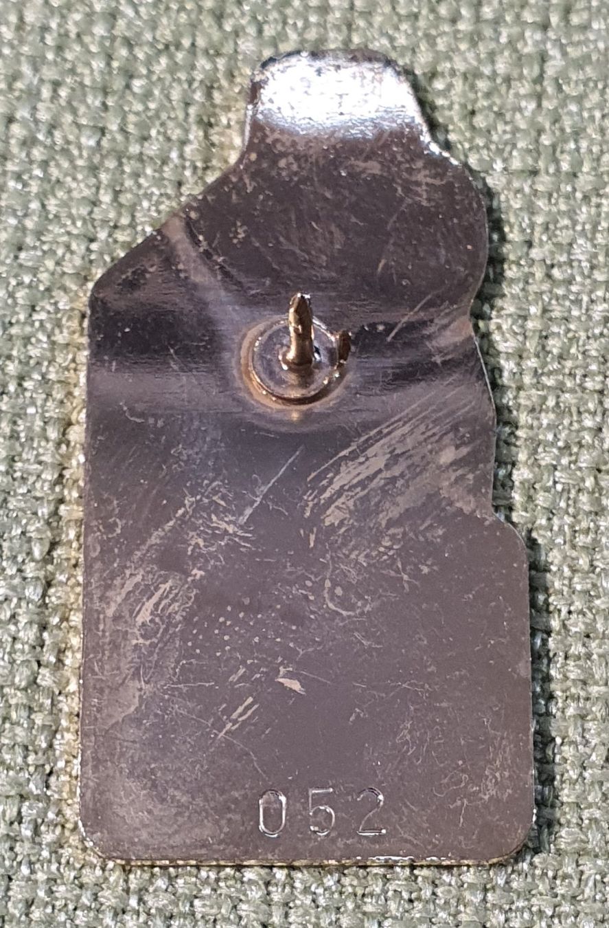 Placchette & Badge: O241 - Pin Bern Pfeiferbrunnen – Usato da Reinach BL venduto da Boston-Verkauf 1