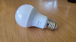 Philips Hue White, neuwertig, 9W, warmweiss