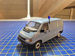 VW T4 Stadtpolizei Zürich 1:43