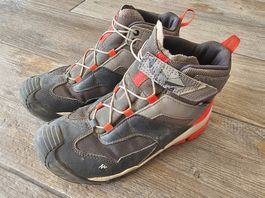 Quechua hohe Wanderschuhe (Gr. 34), wasserdicht