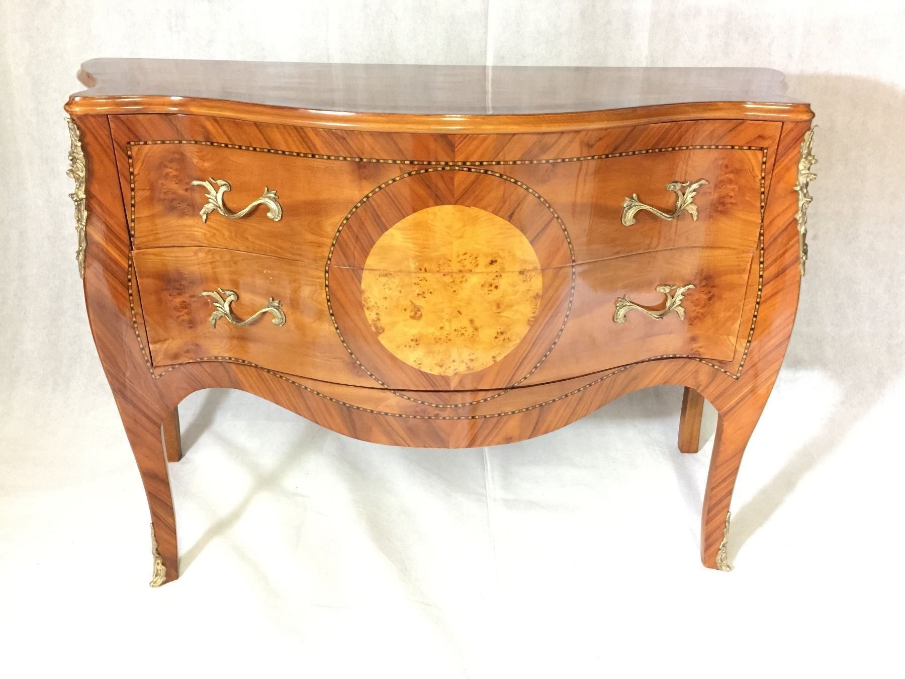 Cassettiere: Commode de style Louis XV  marqueterie. – Usato da geneve venduto da louisart