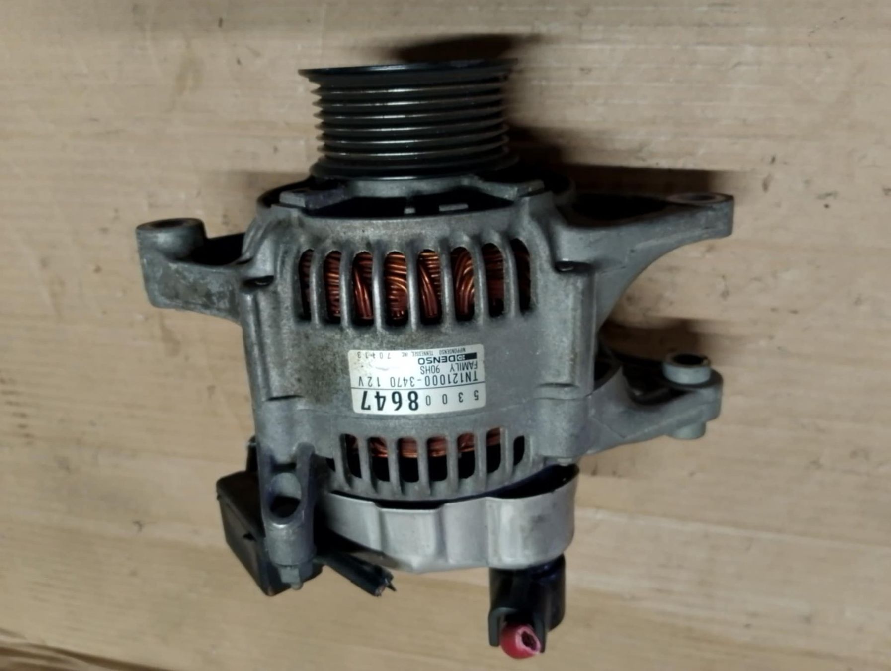 Tutti pezzi di ricambio auto: Alternator  Jeep Dodge 93-98 – Usato da Niedergösgen venduto da usc_tt5r