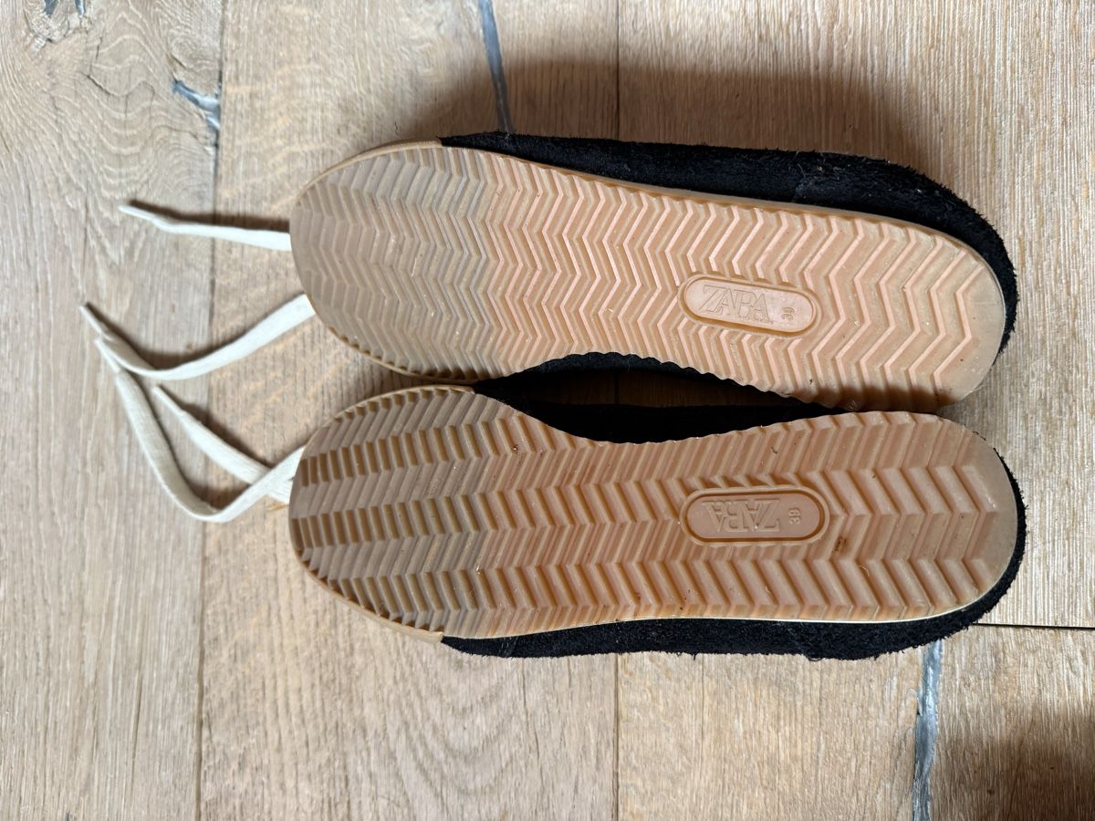 Damenschuhe: Great cool ZARA black sneakers. Size 39 – Neu (gemäss Beschreibung) aus Grund b. Gstaad von PlageNeige 3